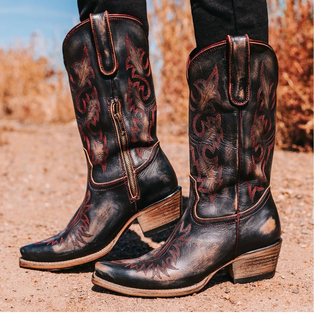 NWT Freebird Wilson Leather Boot - Size 8